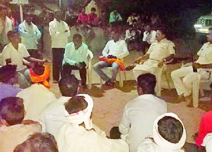 The Kandriba Temple will be stuck in the premises | कांद्रीबाबा मंदिर परिसरात चूल तर पेटणारच The Kandriba Temple will be stuck in the premises | कांद्रीबाबा मंदिर परिसरात चूल तर पेटणारच