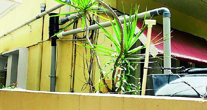 What does 'Rainwater Harvesting' do on paper? | ‘रेन वॉटर हार्वेस्टिंग’ कागदावरच नगररचना विभाग करतो तरी काय?