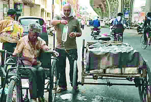 24 hours 'irritable' | २४ तास ‘तापदायक’ 24 hours 'irritable' | २४ तास ‘तापदायक’