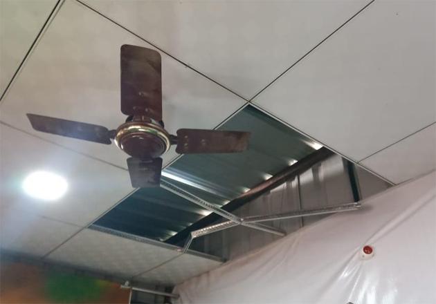 Three shops opened in Telgaon | तेलगावमध्ये १० दुकाने फोडली Three shops opened in Telgaon | तेलगावमध्ये १० दुकाने फोडली