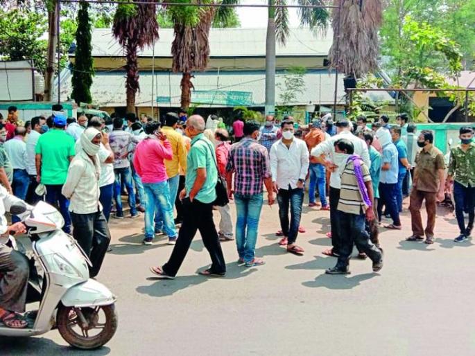 Merchant aggressive against Break the Chain | ब्रेक द चेनच्या विरोधात व्यापारी आक्रमक