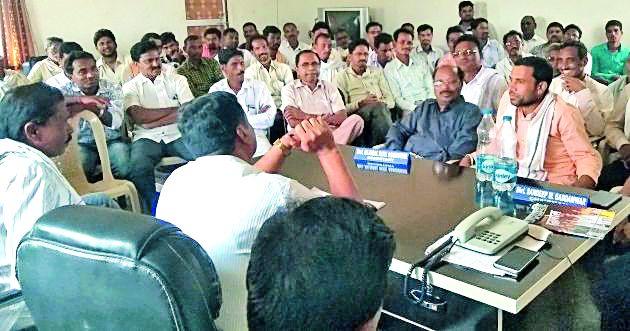 Nationalist Congress Party's agitation for farmers' demands | शेतकऱ्यांच्या मागण्यांवर राष्ट्रवादी काँग्रेस आंदोलनाच्या तयारीत Nationalist Congress Party's agitation for farmers' demands | शेतकऱ्यांच्या मागण्यांवर राष्ट्रवादी काँग्रेस आंदोलनाच्या तयारीत