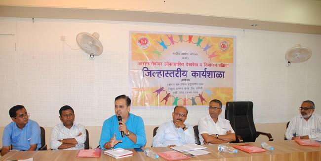 Government's move to privatize government health services - Nitin Jadhav | शासकीय आरोग्य सेवा खासगी करण्याकडे सरकारचा कल--नितीन जाधव  Government's move to privatize government health services - Nitin Jadhav | शासकीय आरोग्य सेवा खासगी करण्याकडे सरकारचा कल--नितीन जाधव