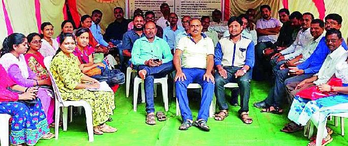 On the Talathi agitation across the district | जिल्हाभरातील तलाठी आंदोलनावर