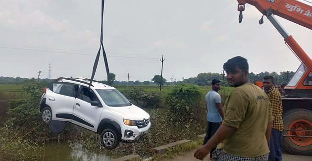 Gadchiroli suffix "Dev Tari who killed him" | "देव तारी त्याला कोण मारी" चा आला गडचिरोलीत प्रत्यय Gadchiroli suffix "Dev Tari who killed him" | "देव तारी त्याला कोण मारी" चा आला गडचिरोलीत प्रत्यय