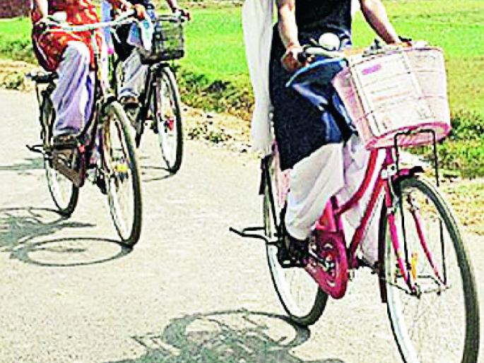 3246 girls will get bicycles | ३२४६ लेकींना मिळणार सायकली 3246 girls will get bicycles | ३२४६ लेकींना मिळणार सायकली