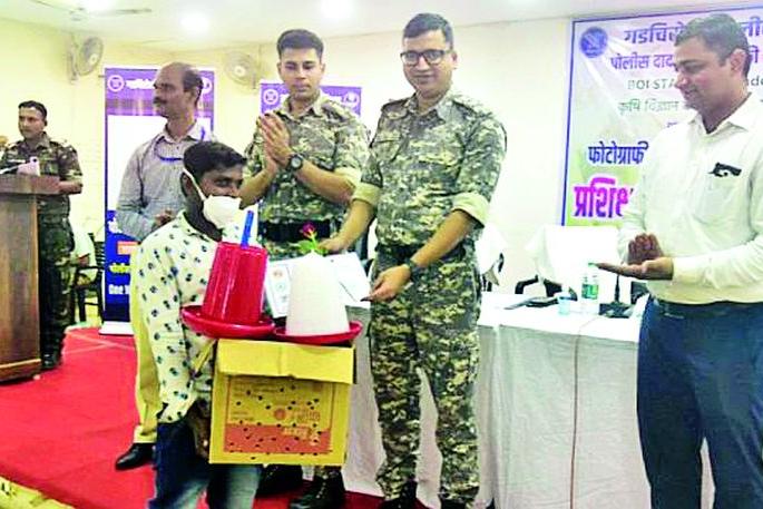 The training paved the way for 'their' self-employment | प्रशिक्षणातून प्रशस्त झाला ‘त्यांच्या’ स्वयंरोजगाराचा मार्ग The training paved the way for 'their' self-employment | प्रशिक्षणातून प्रशस्त झाला ‘त्यांच्या’ स्वयंरोजगाराचा मार्ग