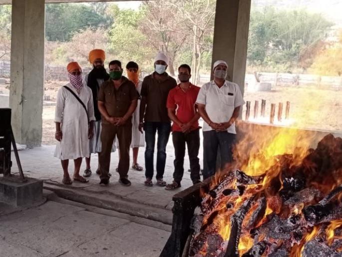 Funeral on a careless deceased person initiated by Janseva Pratishthan | जनसेवा प्रतिष्ठानच्या पुढाकारानेबेवारस मृत व्यक्तीवर अंत्यसंस्कार Funeral on a careless deceased person initiated by Janseva Pratishthan | जनसेवा प्रतिष्ठानच्या पुढाकारानेबेवारस मृत व्यक्तीवर अंत्यसंस्कार
