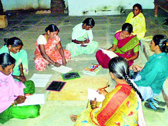 90 thousand adult literate in ten years | दहा वर्षात ९० हजार प्रौढ साक्षर 90 thousand adult literate in ten years | दहा वर्षात ९० हजार प्रौढ साक्षर