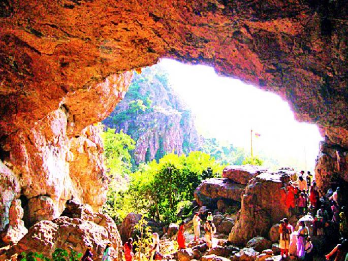 Still lacks electricity and water | अजूनही वीज व पाण्याच्या सोयीचा अभाव Still lacks electricity and water | अजूनही वीज व पाण्याच्या सोयीचा अभाव