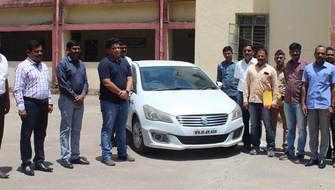 'IPL betting on wheels' in Jalna | जालन्यात 'आयपीएल बेटिंग आॅन व्हील' 'IPL betting on wheels' in Jalna | जालन्यात 'आयपीएल बेटिंग आॅन व्हील'