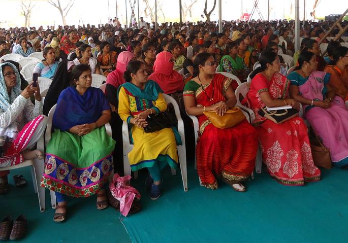 Carefully carry out tasks without any fear - Collector | कोणतीही भीती न बाळगता काळजीपूर्वक कामे पार पाडा- जिल्हाधिकारी Carefully carry out tasks without any fear - Collector | कोणतीही भीती न बाळगता काळजीपूर्वक कामे पार पाडा- जिल्हाधिकारी