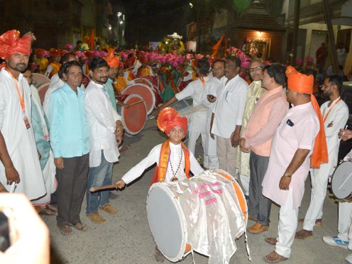 Grand procession in Jalna in the light of 'Jay Parshuram' | ‘जय परशुराम’च्या निनादात जालन्यात भव्य मिरवणूक