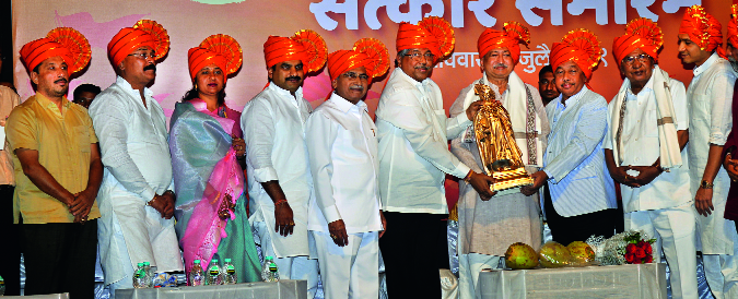 Only after Maratha financial empowerment: Rane | मराठा आर्थिक सबळ झाल्यावरच मोर्चे सार्थकी : राणे Only after Maratha financial empowerment: Rane | मराठा आर्थिक सबळ झाल्यावरच मोर्चे सार्थकी : राणे