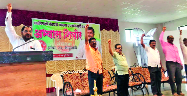 Beat the defeat to work: Shetty | पराभव विसरून कामाला लागा : शेट्टी Beat the defeat to work: Shetty | पराभव विसरून कामाला लागा : शेट्टी