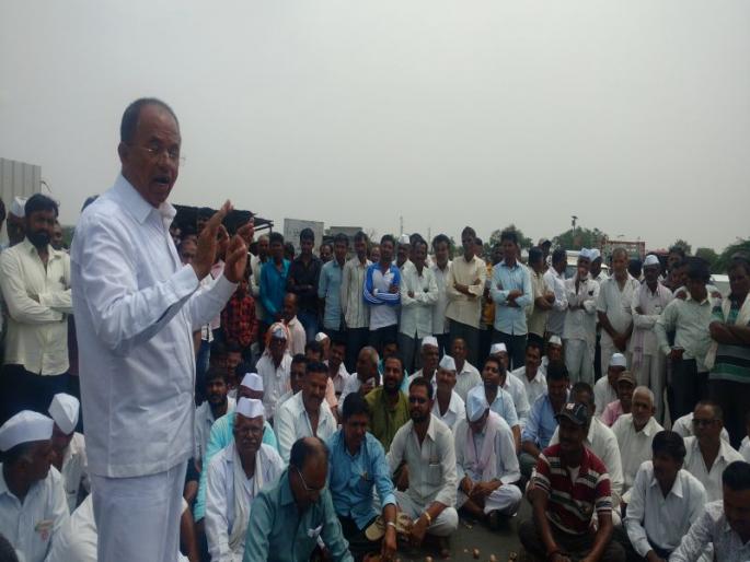 Stop the Loohnera all-way road | लोहोणेरला सर्वपक्षिय रास्ता रोको Stop the Loohnera all-way road | लोहोणेरला सर्वपक्षिय रास्ता रोको