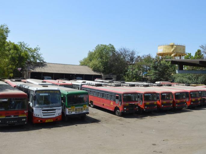 Loss of Rs 3 crore to Malegaon ST depot | मालेगाव एसटी आगाराचे तीन कोटींचे नुकसान Loss of Rs 3 crore to Malegaon ST depot | मालेगाव एसटी आगाराचे तीन कोटींचे नुकसान