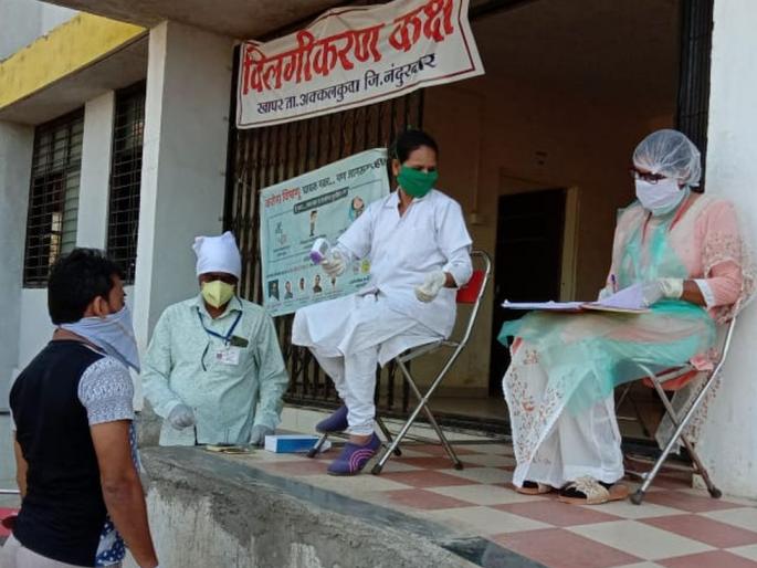 Care is taken in three shifts | तीन शिफ्टमध्ये घेतली जाते काळजी Care is taken in three shifts | तीन शिफ्टमध्ये घेतली जाते काळजी