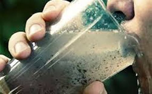 Contaminated water to nine villages in Shahada taluka | शहादा तालुक्यातील नऊ गावांना दूषित पाणी Contaminated water to nine villages in Shahada taluka | शहादा तालुक्यातील नऊ गावांना दूषित पाणी