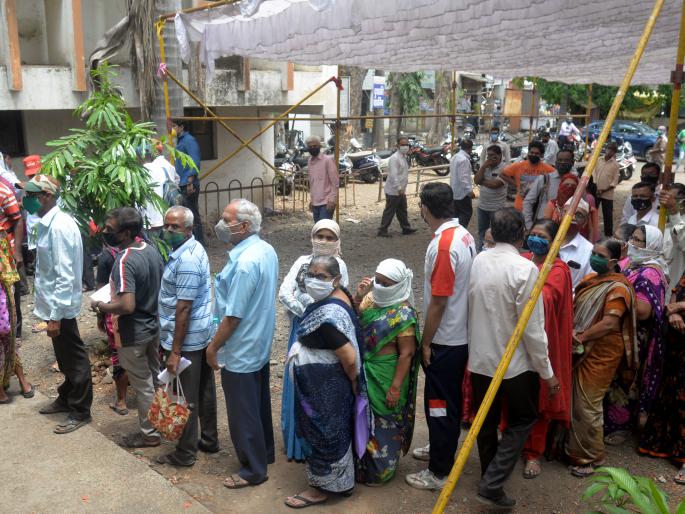 The less vaccinated, the more swarming | लसीकरण थोडे, झुंबड जास्त The less vaccinated, the more swarming | लसीकरण थोडे, झुंबड जास्त