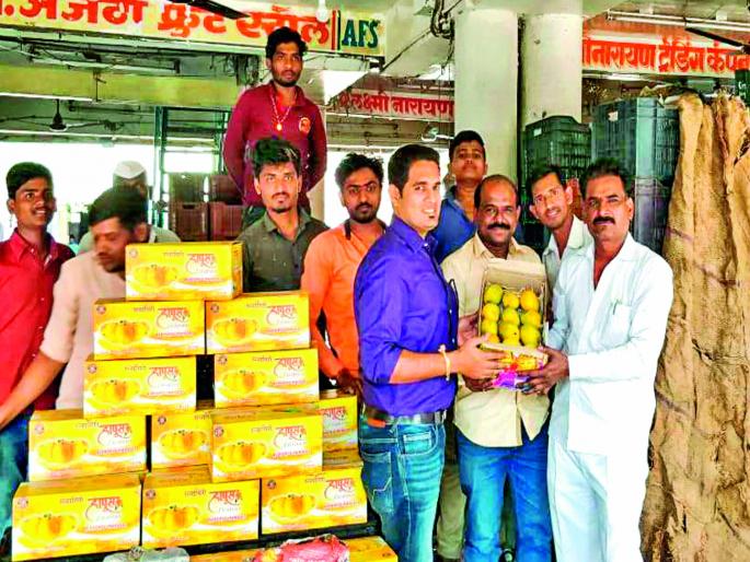 mulshi's mango first to step in market | आंब्याचा मुळशी पॅटर्न ; काेकणाला टाकले मागे mulshi's mango first to step in market | आंब्याचा मुळशी पॅटर्न ; काेकणाला टाकले मागे