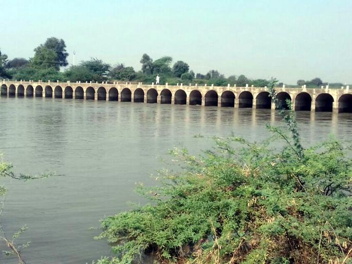 Water for Parbhani-Furnace: Fill in the summer the role of milk | परभणी-पूर्णेसाठी पाणी: भर उन्हाळ्यात दुधनाचे पात्र भरले Water for Parbhani-Furnace: Fill in the summer the role of milk | परभणी-पूर्णेसाठी पाणी: भर उन्हाळ्यात दुधनाचे पात्र भरले