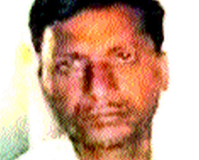 Farmer suicides in Dhangarwari bored in debt | कर्जास कंटाळून धनगरवाडी येथील शेतकऱ्याची आत्महत्या Farmer suicides in Dhangarwari bored in debt | कर्जास कंटाळून धनगरवाडी येथील शेतकऱ्याची आत्महत्या