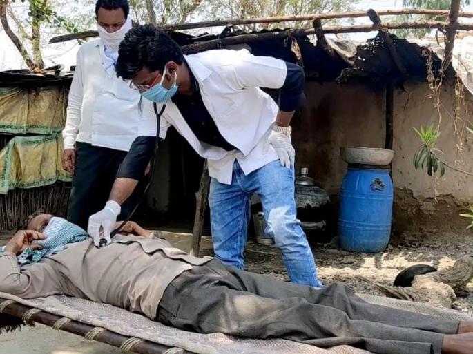Spontaneous patient care in rural areas, keeping the social care of future young doctors | भावी युवा डॉक्टरची सामाजिक भान ठेवत ग्रामीण भागात स्वयंस्फूर्तीने रुग्णसेवा