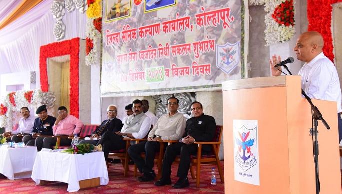 Four soldiers will get land in four months: Collector | वीर सैनिकांना चार महिन्यात मिळणार जमिन: जिल्हाधिकारी Four soldiers will get land in four months: Collector | वीर सैनिकांना चार महिन्यात मिळणार जमिन: जिल्हाधिकारी