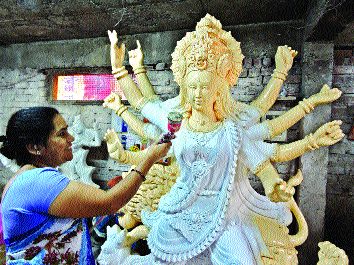 Navratri festival preparedness | नवरात्रोत्सवाची जय्यत तयारी Navratri festival preparedness | नवरात्रोत्सवाची जय्यत तयारी