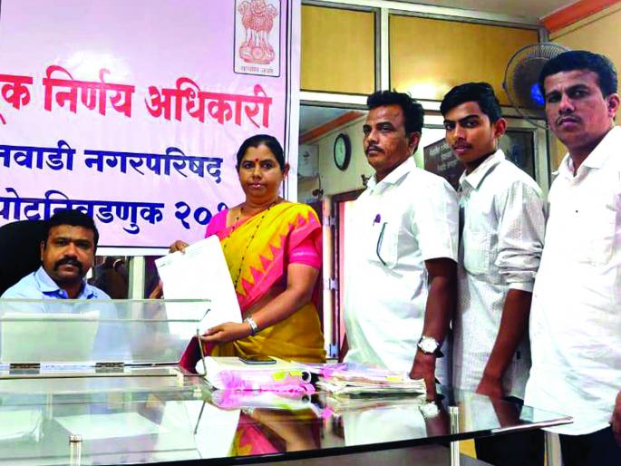  Sawantwadi Municipality by-election, rebellion in BJP unavoidable | सावंतवाडी पालिका पोटनिवडणूक, भाजपमध्ये बंडखोरी अटळ