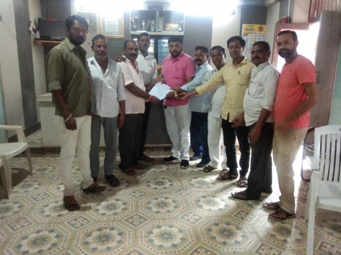 Demand for misdeclaimation in Taharabad Gram Panchayat | ताहाराबाद ग्रामपंचायतीतील गैरव्यवहाराच्या चौकशीची मागणी Demand for misdeclaimation in Taharabad Gram Panchayat | ताहाराबाद ग्रामपंचायतीतील गैरव्यवहाराच्या चौकशीची मागणी