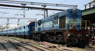 One killed in a train collision | रेल्वेच्या धडकेत ओढ्याजवळ एक ठार One killed in a train collision | रेल्वेच्या धडकेत ओढ्याजवळ एक ठार
