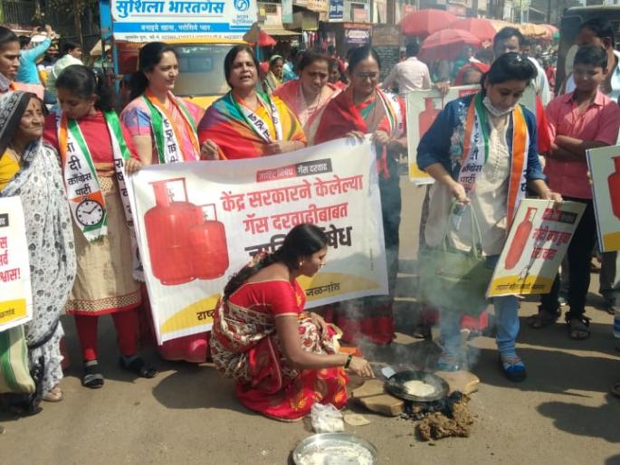 Life went on but I did not see so much inflation | उभं आयुष्य गेलं पण इतकी महागाई नाही पाहिली Life went on but I did not see so much inflation | उभं आयुष्य गेलं पण इतकी महागाई नाही पाहिली