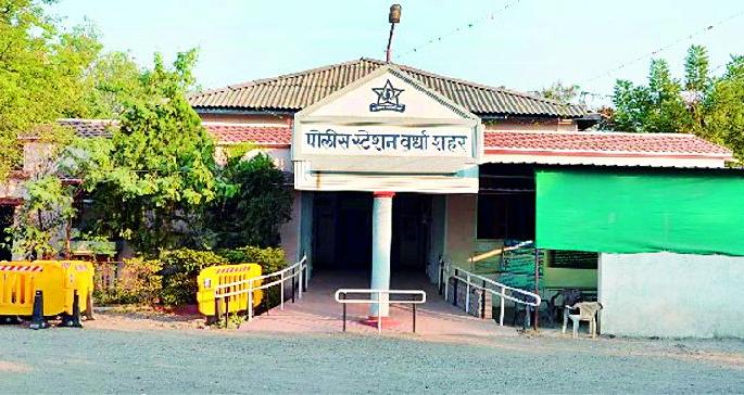 City police station tax evasion? | शहर पोलीस ठाण्याकडून कर बुडवेगिरी? City police station tax evasion? | शहर पोलीस ठाण्याकडून कर बुडवेगिरी?
