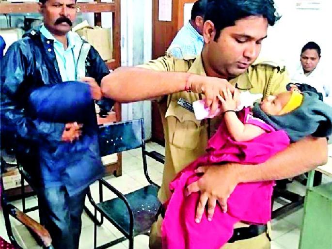 And she 'Lakshmi' did not want parents | अन् ती ‘लक्ष्मी’ झाली पालकांना नकोशी And she 'Lakshmi' did not want parents | अन् ती ‘लक्ष्मी’ झाली पालकांना नकोशी