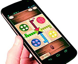 The youthfulness of 'Ludo' | तरुणाई ‘लुडो’च्या जुगारात The youthfulness of 'Ludo' | तरुणाई ‘लुडो’च्या जुगारात