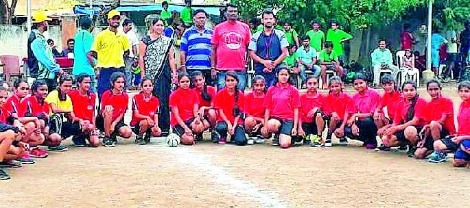 Jawaharlal Darda School team bagged the double title | जवाहरलाल दर्डा स्कूल संघाला दुहेरी विजेतेपद Jawaharlal Darda School team bagged the double title | जवाहरलाल दर्डा स्कूल संघाला दुहेरी विजेतेपद