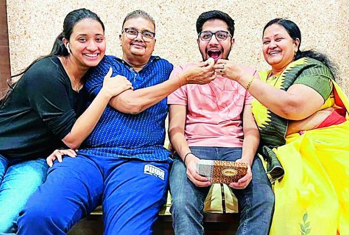 Neeraj Kakrania, Anshul Shelokar Top in Science | नीरज ककरानिया, अंशुल शेलोकार विज्ञानमध्ये अव्वल Neeraj Kakrania, Anshul Shelokar Top in Science | नीरज ककरानिया, अंशुल शेलोकार विज्ञानमध्ये अव्वल