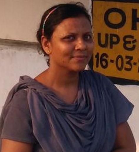 No gateman at railway gate in Chandrapur, there is Gatewoman! | चंद्रपुरात रेल्वे गेटमॅन नव्हे, गेटवुमन ! No gateman at railway gate in Chandrapur, there is Gatewoman! | चंद्रपुरात रेल्वे गेटमॅन नव्हे, गेटवुमन !