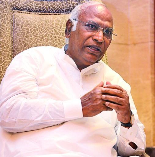 Lok Sabha Election 2019; ESPA will not cancel the law, prevent abuse | Lok Sabha Election 2019; एस्पा कायदा रद्द करणार नाही, दुरुपयोग रोखणार Lok Sabha Election 2019; ESPA will not cancel the law, prevent abuse | Lok Sabha Election 2019; एस्पा कायदा रद्द करणार नाही, दुरुपयोग रोखणार