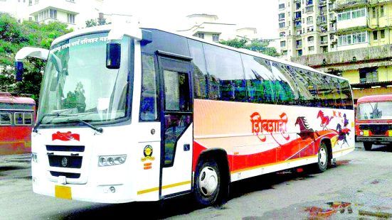 No entry to police at Shivshahi bus; Financial closure for investigation | शिवशाही बसमध्ये पोलिसांना नो एन्ट्री; तपासकामापायी आर्थिक कोंडी No entry to police at Shivshahi bus; Financial closure for investigation | शिवशाही बसमध्ये पोलिसांना नो एन्ट्री; तपासकामापायी आर्थिक कोंडी