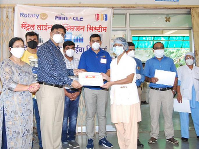 Reception of nurses of sub-district hospital | उपजिल्हा रूग्णालयातील परिचारिकांचा सत्कार Reception of nurses of sub-district hospital | उपजिल्हा रूग्णालयातील परिचारिकांचा सत्कार