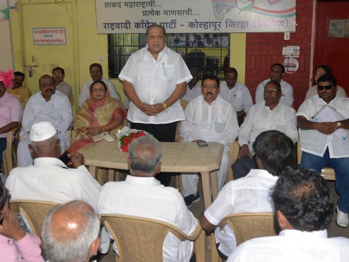 Kolhapur: People will take the government online by online: Hasan Mushrif | कोल्हापूर : जनताच सरकारला आॅनलाईनने घालवेल- हसन मुश्रीफ Kolhapur: People will take the government online by online: Hasan Mushrif | कोल्हापूर : जनताच सरकारला आॅनलाईनने घालवेल- हसन मुश्रीफ