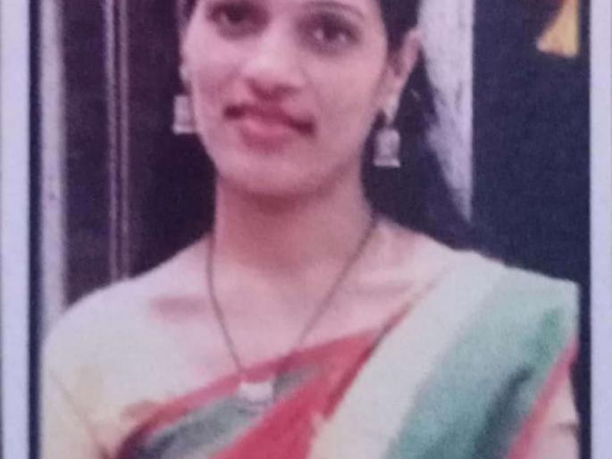 Mother commits suicide in Panchganga river with two chimpanzees | वडणगेतील मातेची दोन चिमुरड्यांसह पंचगंगा नदीत आत्महत्या Mother commits suicide in Panchganga river with two chimpanzees | वडणगेतील मातेची दोन चिमुरड्यांसह पंचगंगा नदीत आत्महत्या