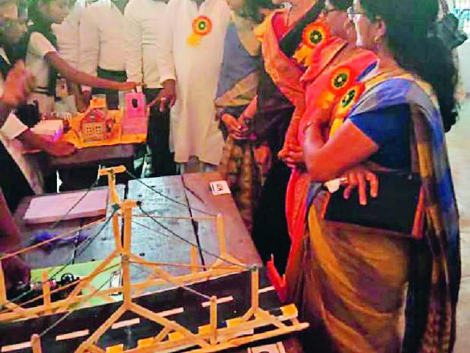 Researchers meet at Ashoknagar | अशोकनगर येथे संशोधकांचा मेळा Researchers meet at Ashoknagar | अशोकनगर येथे संशोधकांचा मेळा