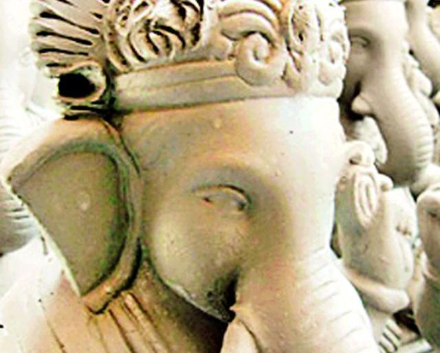90 percent Ganpati Plaster of Paris in the city | शहरात ९० टक्के गणपती प्लास्टर आॅफ पॅरिसचे 90 percent Ganpati Plaster of Paris in the city | शहरात ९० टक्के गणपती प्लास्टर आॅफ पॅरिसचे