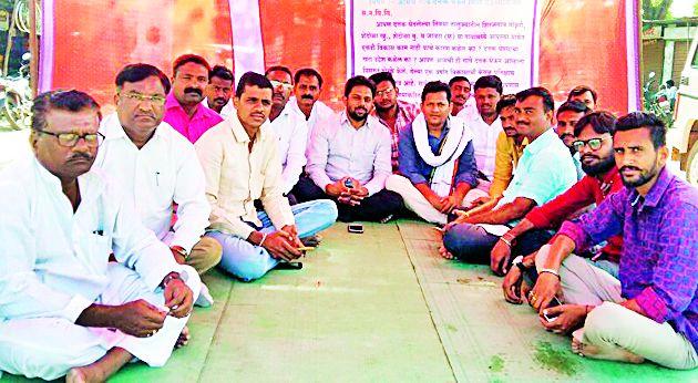 Sir, once visited Shirazgaon! | साहेब, एकदा शिरजगावला भेट द्या! Sir, once visited Shirazgaon! | साहेब, एकदा शिरजगावला भेट द्या!