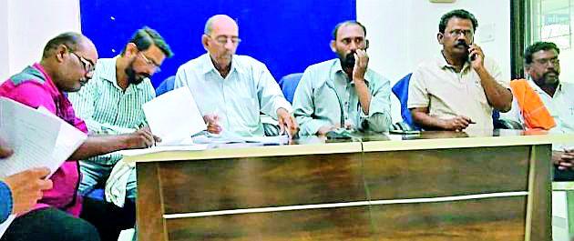 Millions of project affected people boycott elections | लाखो प्रकल्पग्रस्तांचा निवडणुकीवर बहिष्कार