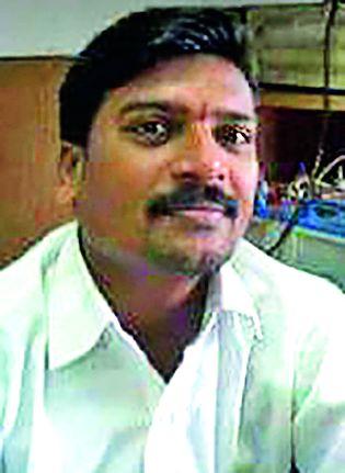 Ex-gram panchayat Accidental death of the member | माजी ग्रा.पं. सदस्याचा अपघाती मृत्यू Ex-gram panchayat Accidental death of the member | माजी ग्रा.पं. सदस्याचा अपघाती मृत्यू